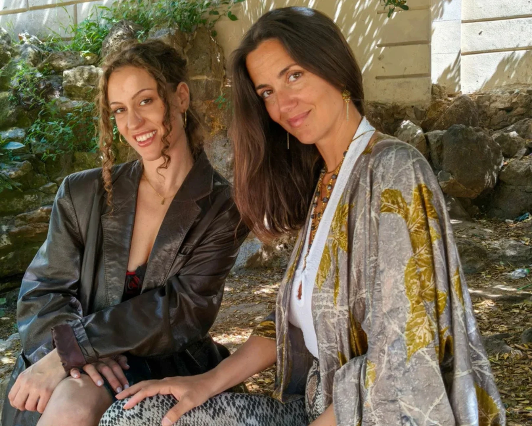 Calita & Sofi L Blind Date Image 3