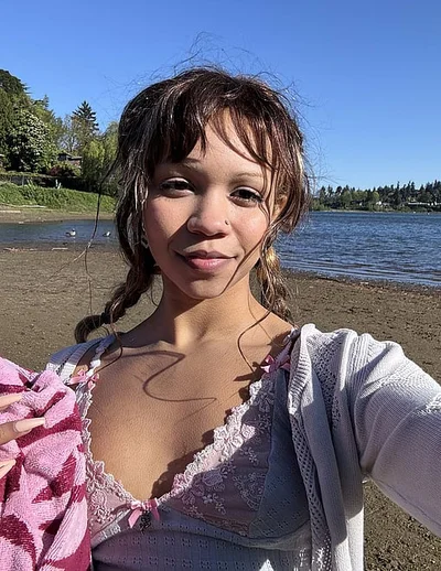 Angel B