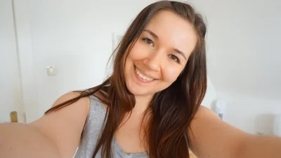 Intimate Moments: Leah