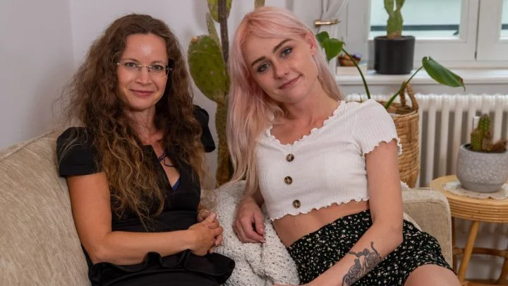 Annika & Hally Image 1