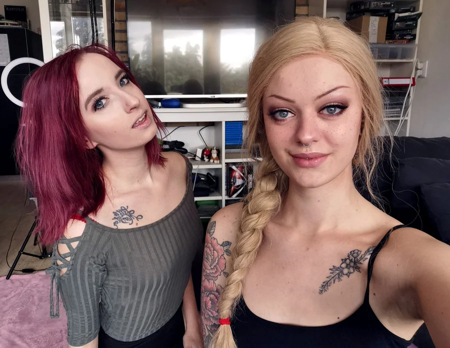 Nympha & Elena Image 1