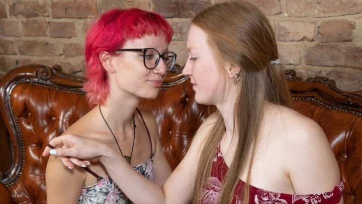 Zoe & Tonja Image 1