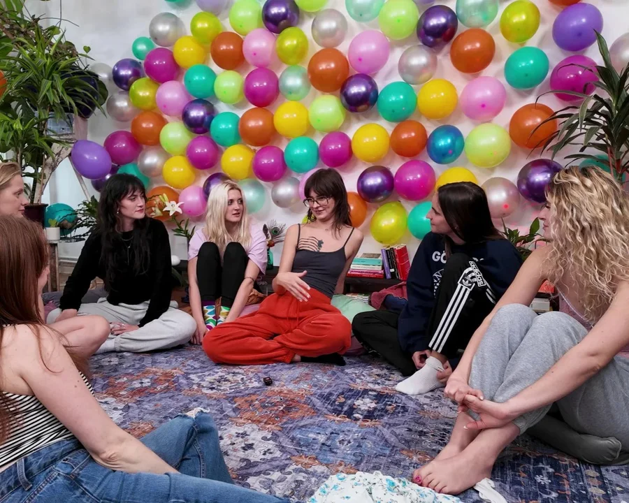 Truth and Dare Ring 6some Image 1